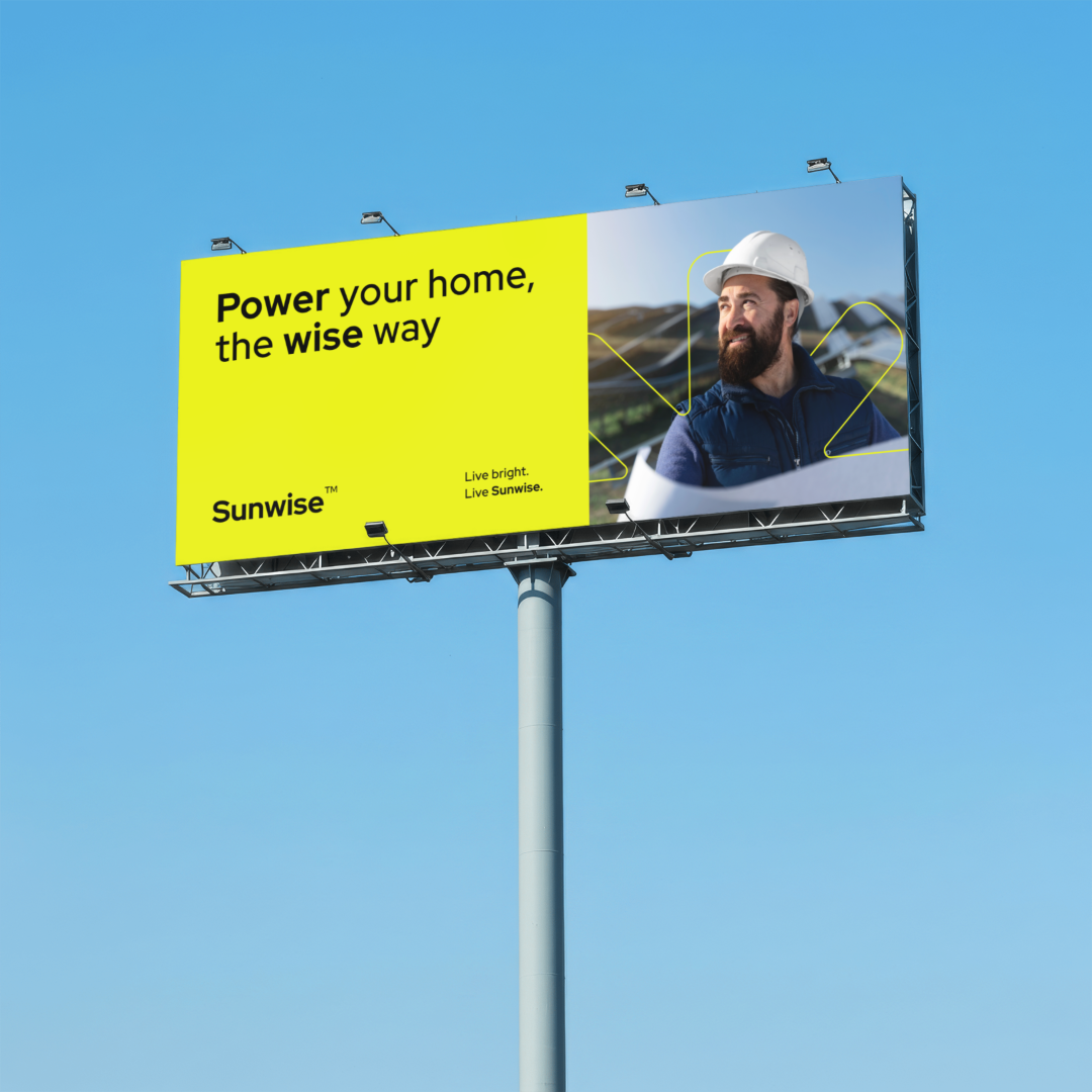 Valla de Sunwise junto a una carretera